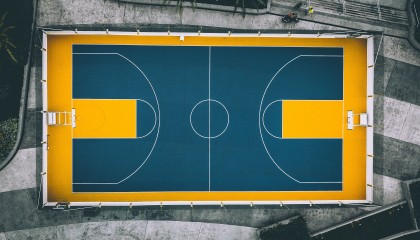 开云官网-黄蜂碾压奇才，库里在西决生死战接管比赛的启示