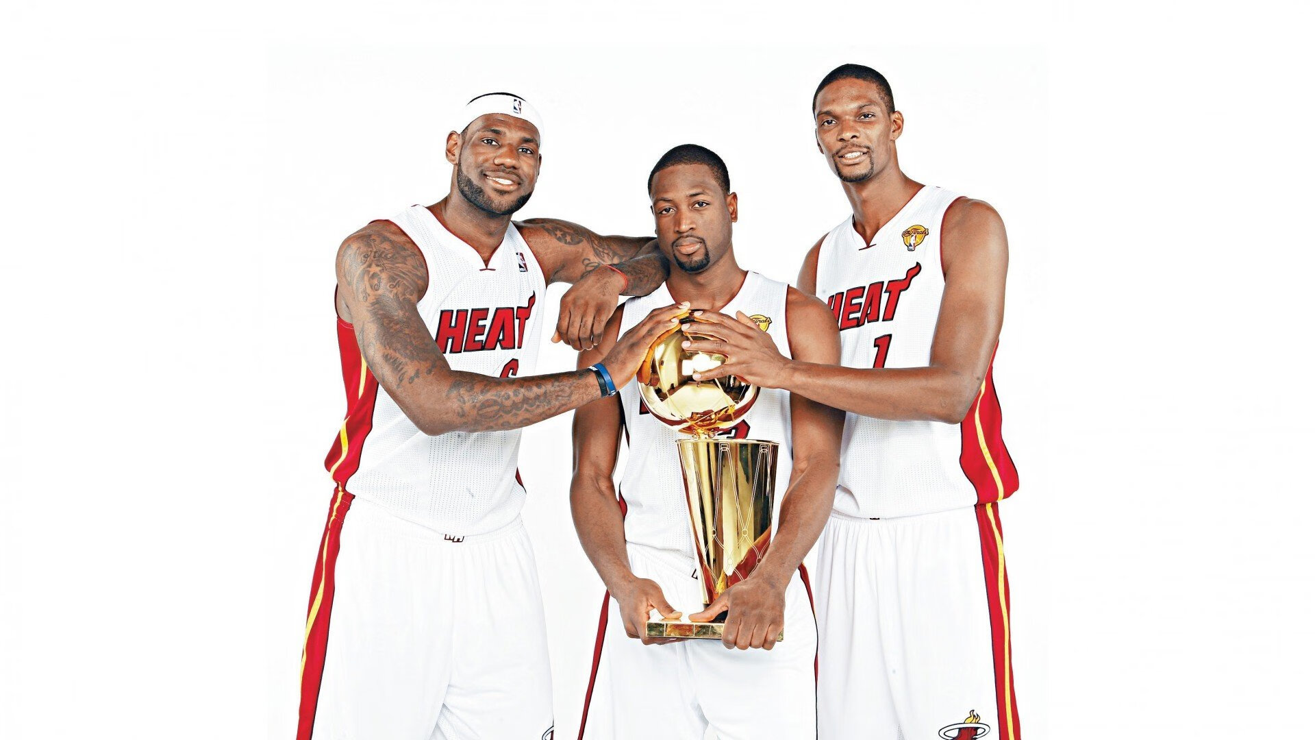 西甲国家德比焦点战，足球与篮球的激情交响